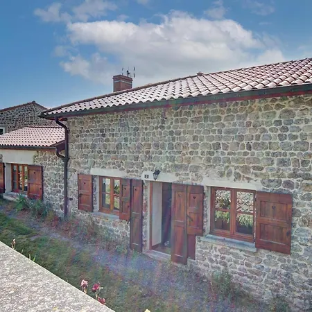 Authentique Et Confortable Pour 6 Dans Le Forez - Fr-1-496-16 * Essertines-en-Châtelneuf